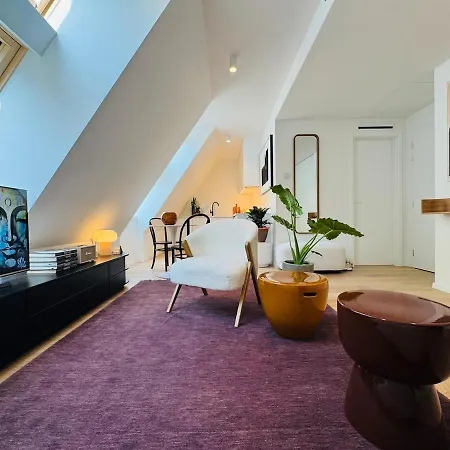 Brand New Chic & Luxurious Flat By Castle Parking Free Apartment