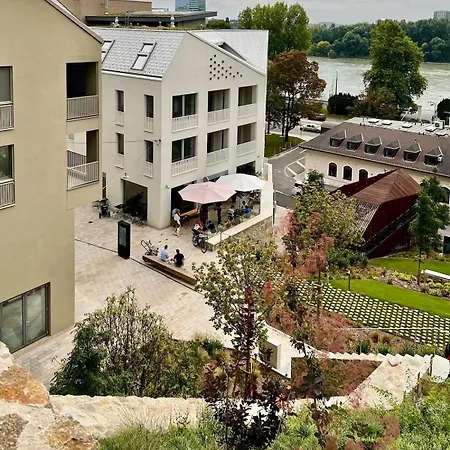 Luxury Loft By Castle&danube Riverside Parking Free Apartment