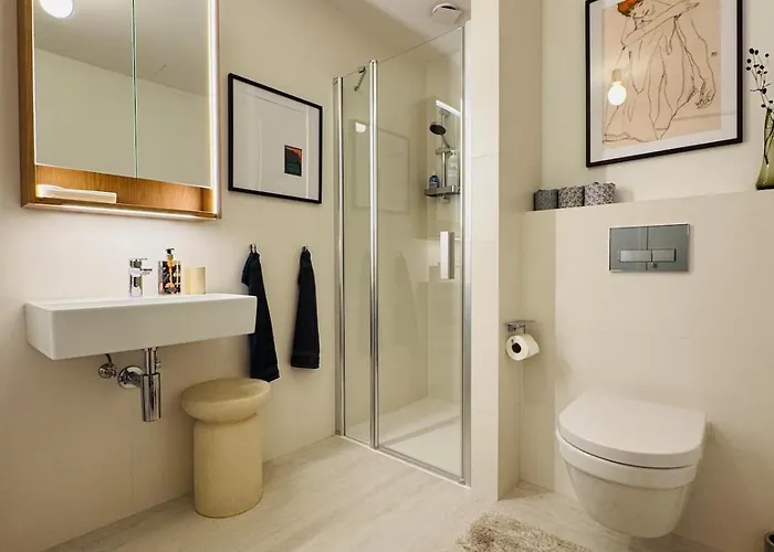 公寓 Elegant Loft By Castle&danube Old Town Free Parking *