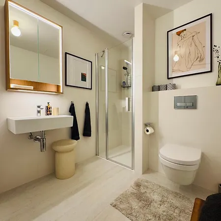 Chic Loft By Castle&danube Old Town Free Parking Apartament