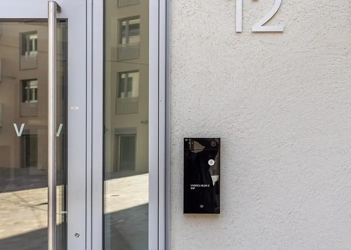 Elegant Vydrica Loft By Castle&Danube River Old Town Free Parking Apartmán *